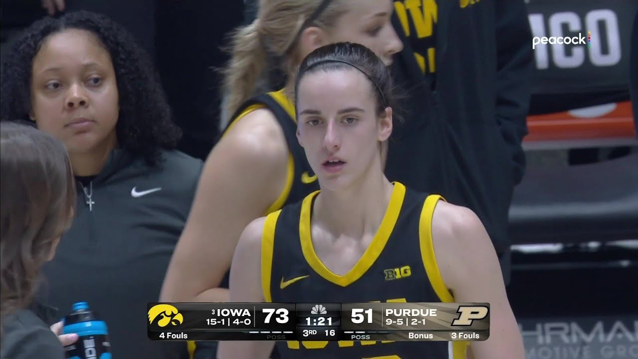 😳 TECHNICAL On Caitlin Clark For Screaming When Ref Doesn't Call Foul ...