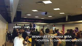 Benny lee y Adriana Pena