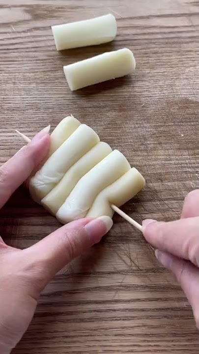 Korean Rice Cake Skewers w/ CHEESE 🧀 ||  EASY Asian Recipes