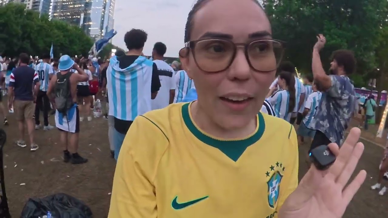 ⁣A torcida Argentina está confiante pro jogo de amanhã. #mundial #argentina #brasil #copadomundo