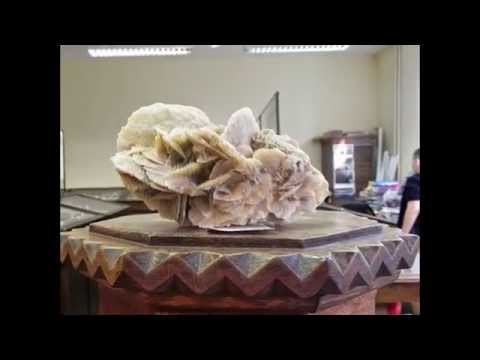 Video: Muziejus Pateko į Strongoli