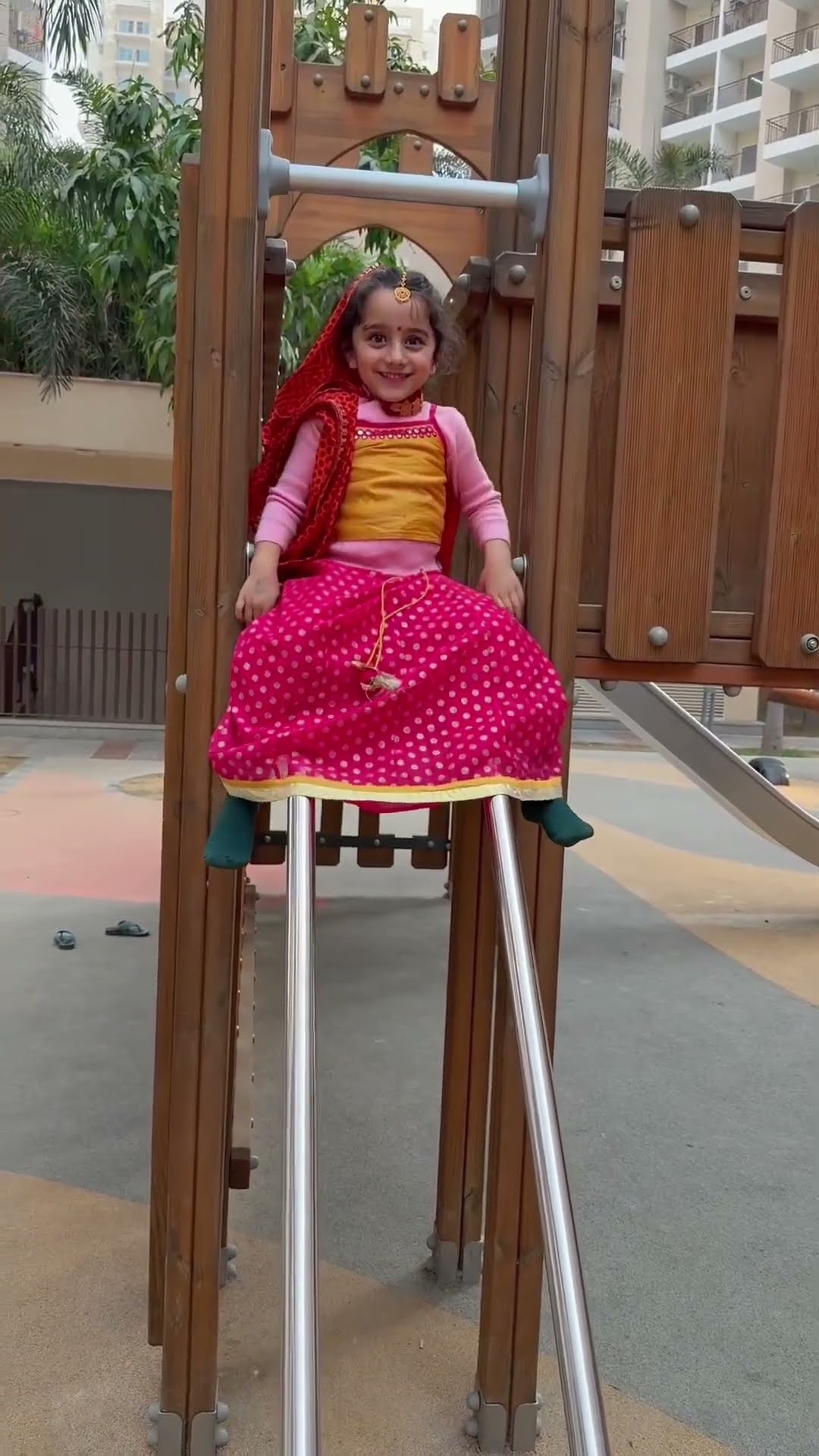 Tinku Ki fvt slide in lahanga ???