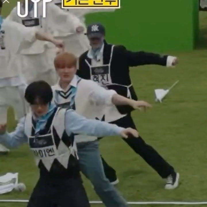 Download lagu hyunjin dancing🫶🏽 ~ 🎬JYP X Game Caterers #hyunjin #현진