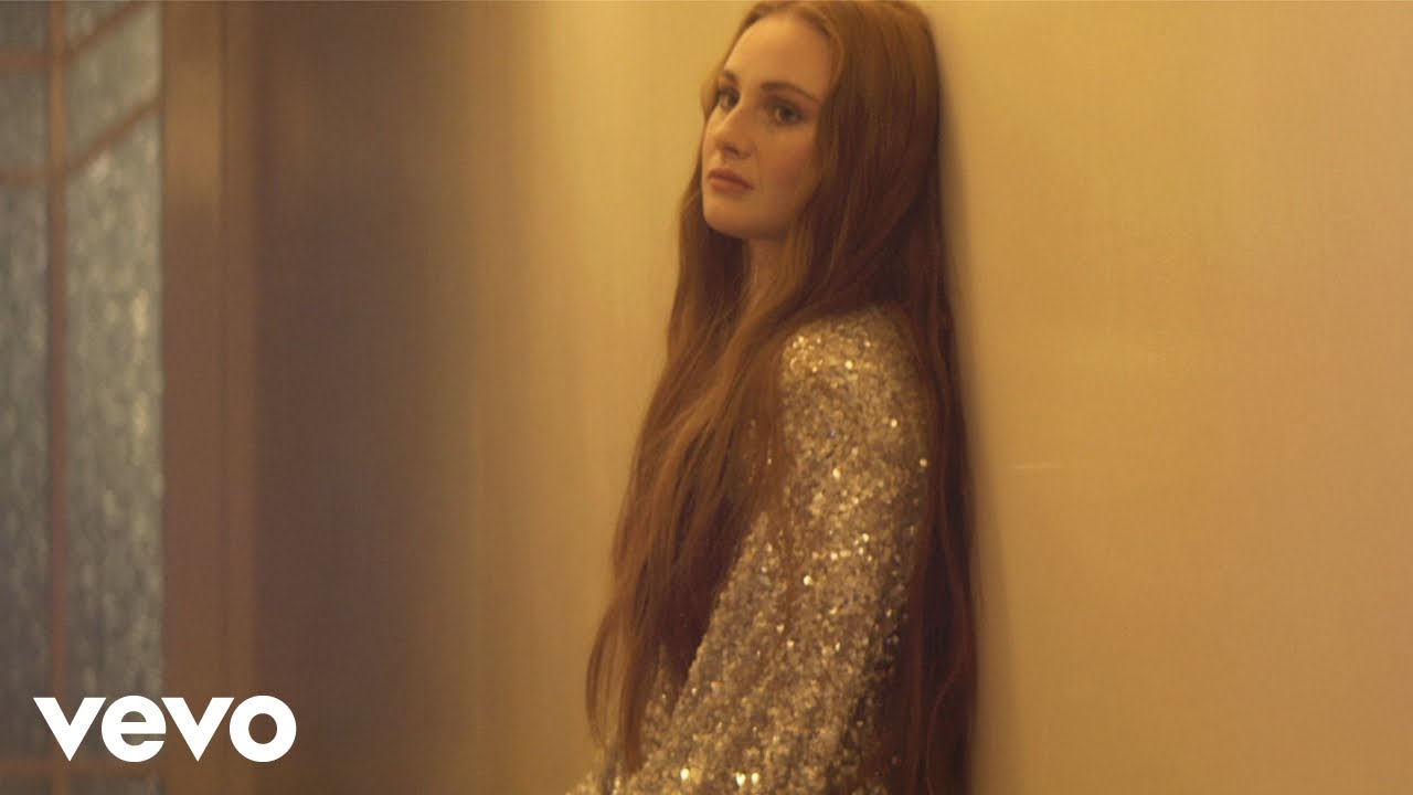 Vera Blue - Mermaid Avenue (Official Video)