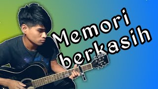 🔴Memori berkasih [ Siti nordiana _Achik spin ] lirik fingerstyle - Guitar cover