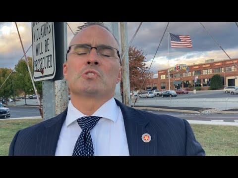 Worthless and cowardly Secret Service can’t keep their hands off me