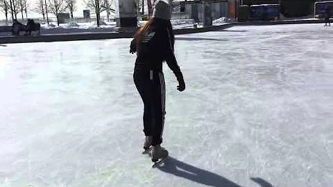 Ice skating moments at Toronto Harbourfront! (ELAI...