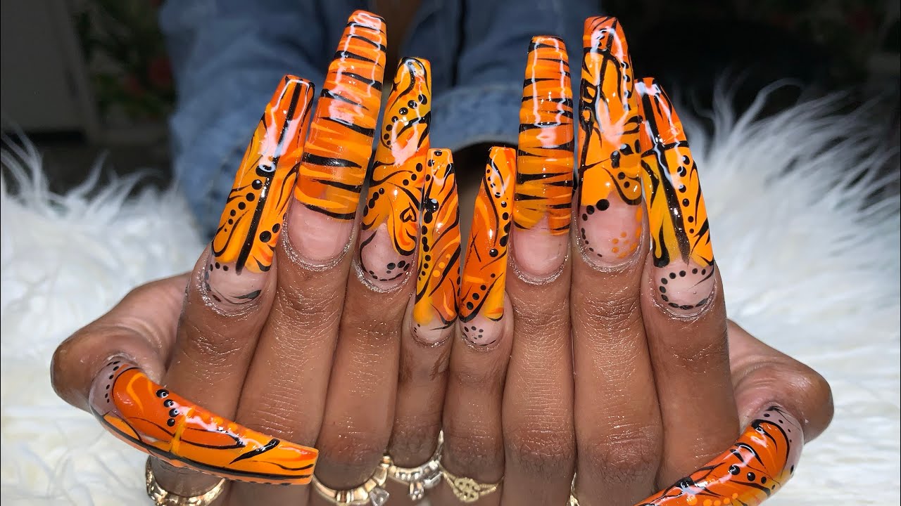 💎THE BLING KING💎 on Instagram: “90s Part 2😅 On: @queentamaraa We love  nail art! (F//… | 90s acrylic nails art designs, Long acrylic nails,  Colored acrylic nails