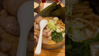 Japanese ramen and gyoza (fried dumplings) with crispy chicken 😋 Yumyum 😋