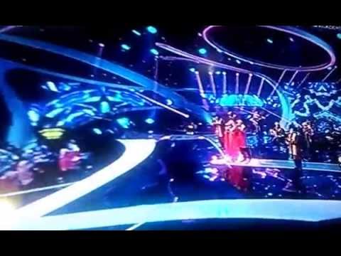 amazingly-arabic-song-performance