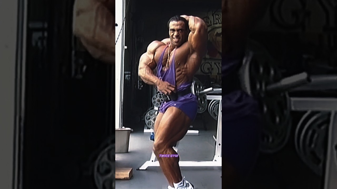 Dennis James posing - Big Boy | 