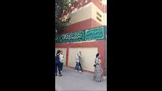 لأداء امتحان العربي.. طلاب الصف الثاني الإعدادي يتوافدون أمام مدرسة هدى شعراوي بالجيزة