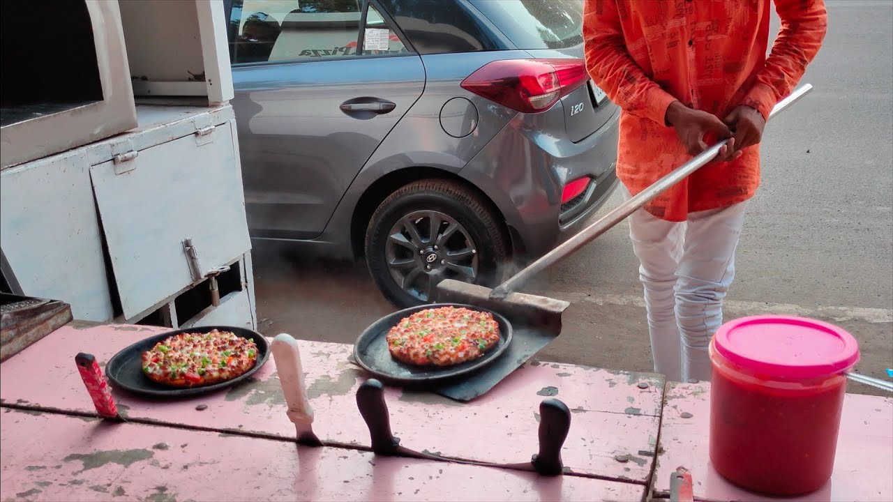 Wood Fired Pizza on Streets of India | Pizza on Wheels | Indian Street Food | Aamchi Mumbai