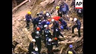 Body pulled from debris at Ground Zero Resimi