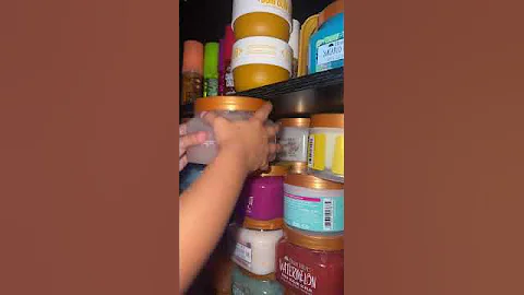 letting my 3 year old pick my routine💙 #showerroutine #shower #routine #selfcare #selfcareroutine