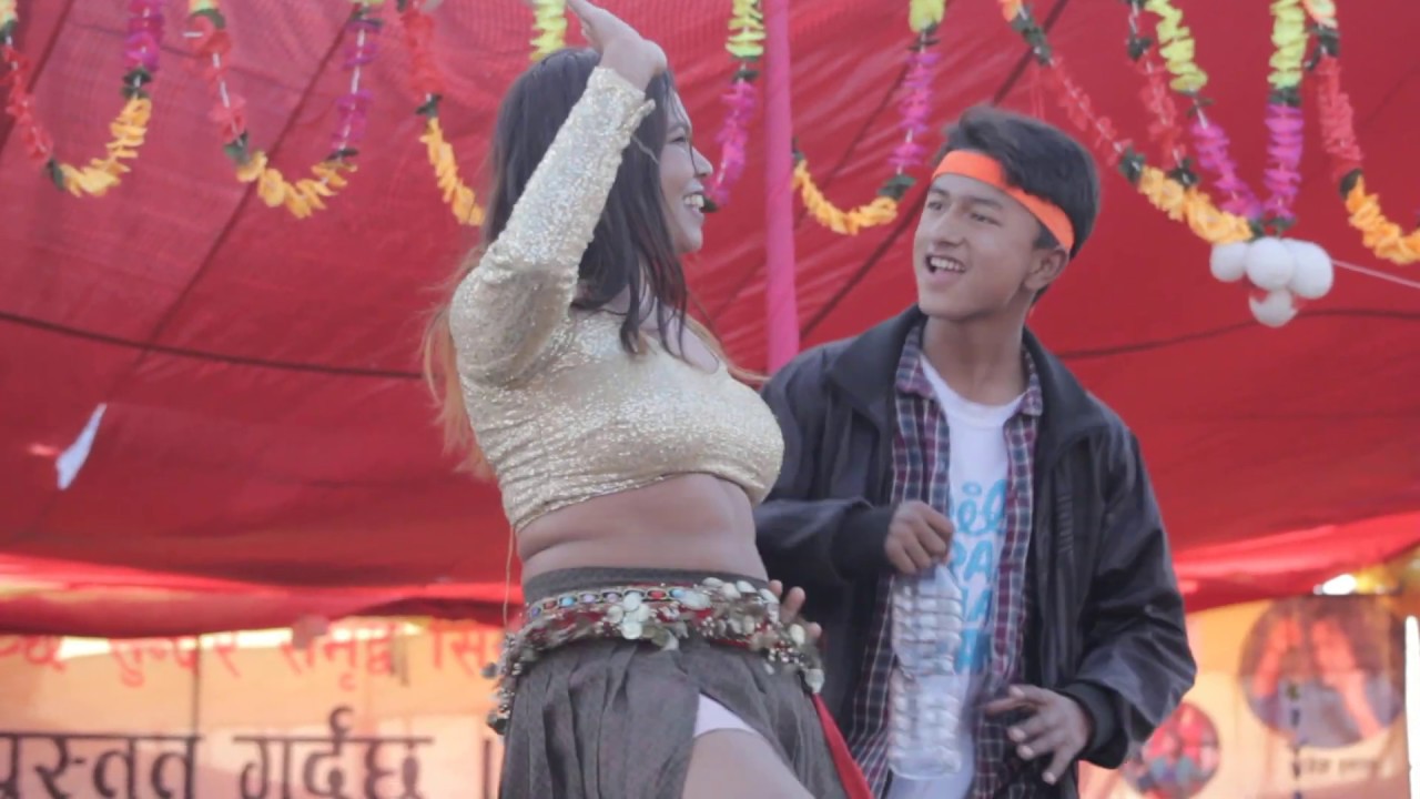 Nepali Hot And Sexy Dance Video प्रथम सिसहनियाँ महोत्सव २०७६ मा रमाउदै Youtube