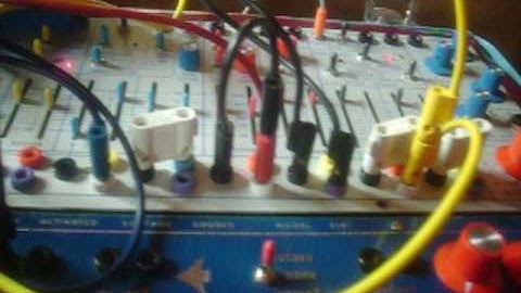 Music Easel + 208 ToolBox self-playing patch