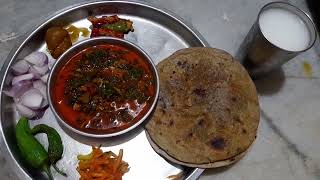 Lasaniya Methi Nu Shak,  rotla , Kathiyawadi Thali In Dinner