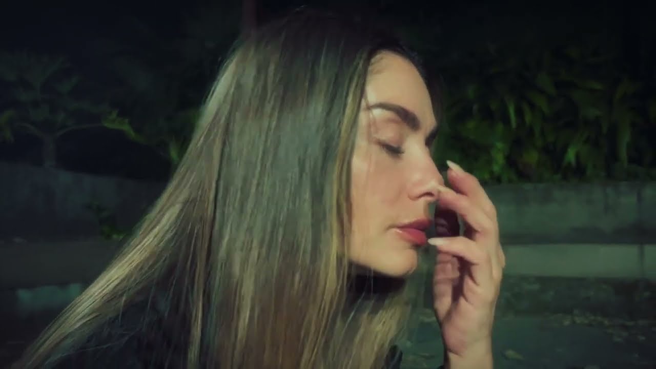 Obejrzyj Hombre a Júpiter - N.V.E.B (Video Oficial) w YouTube Obejrzyj Hombre a Júpiter - N.V.E.B (Video Oficial) w YouTube