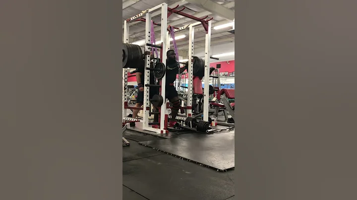 Grady Lester-800 lb squat May 6 2019