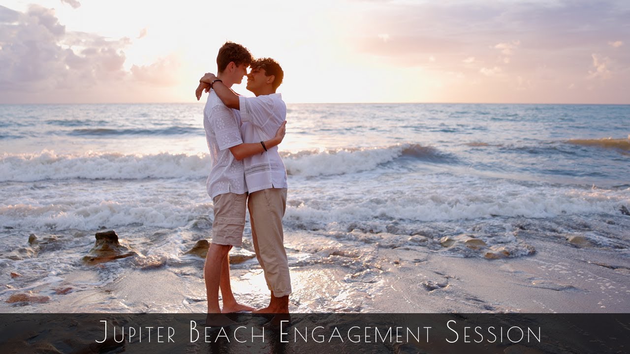 Jupiter Beach Engagement Session