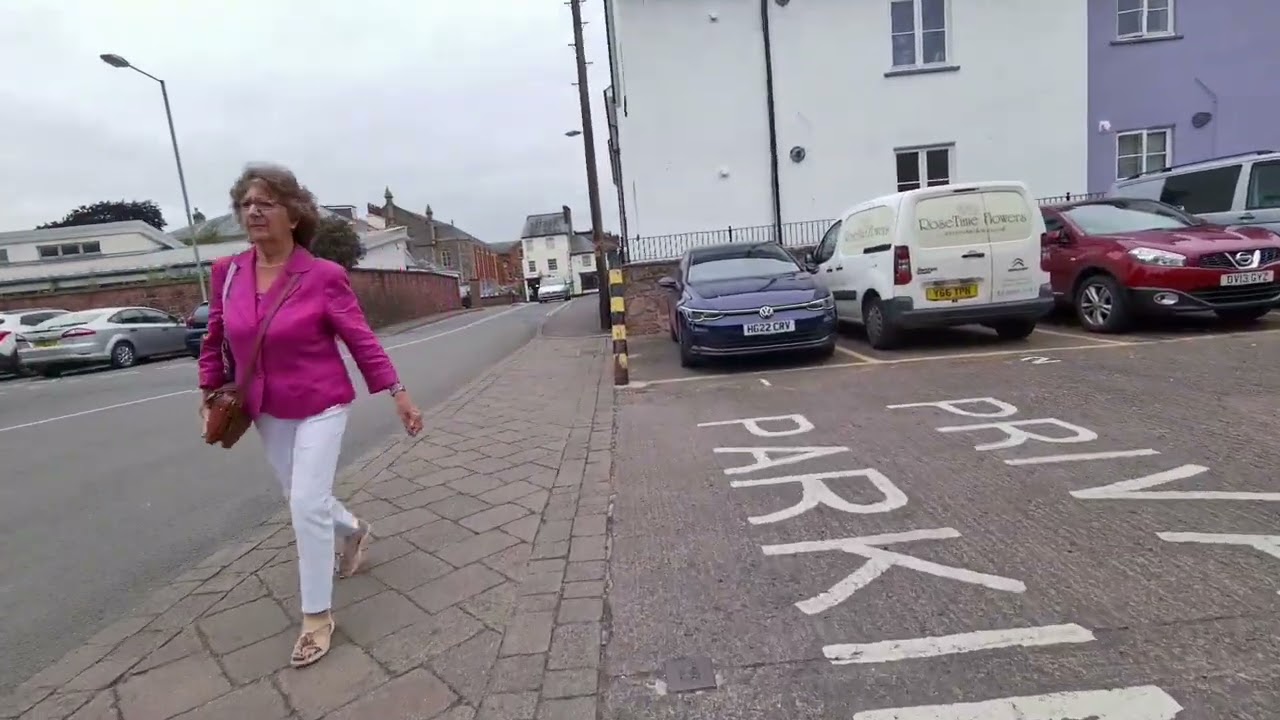 Tiverton Town Walk: From River Lowman to St. Peter's Church