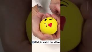 She makes emojis in one minute