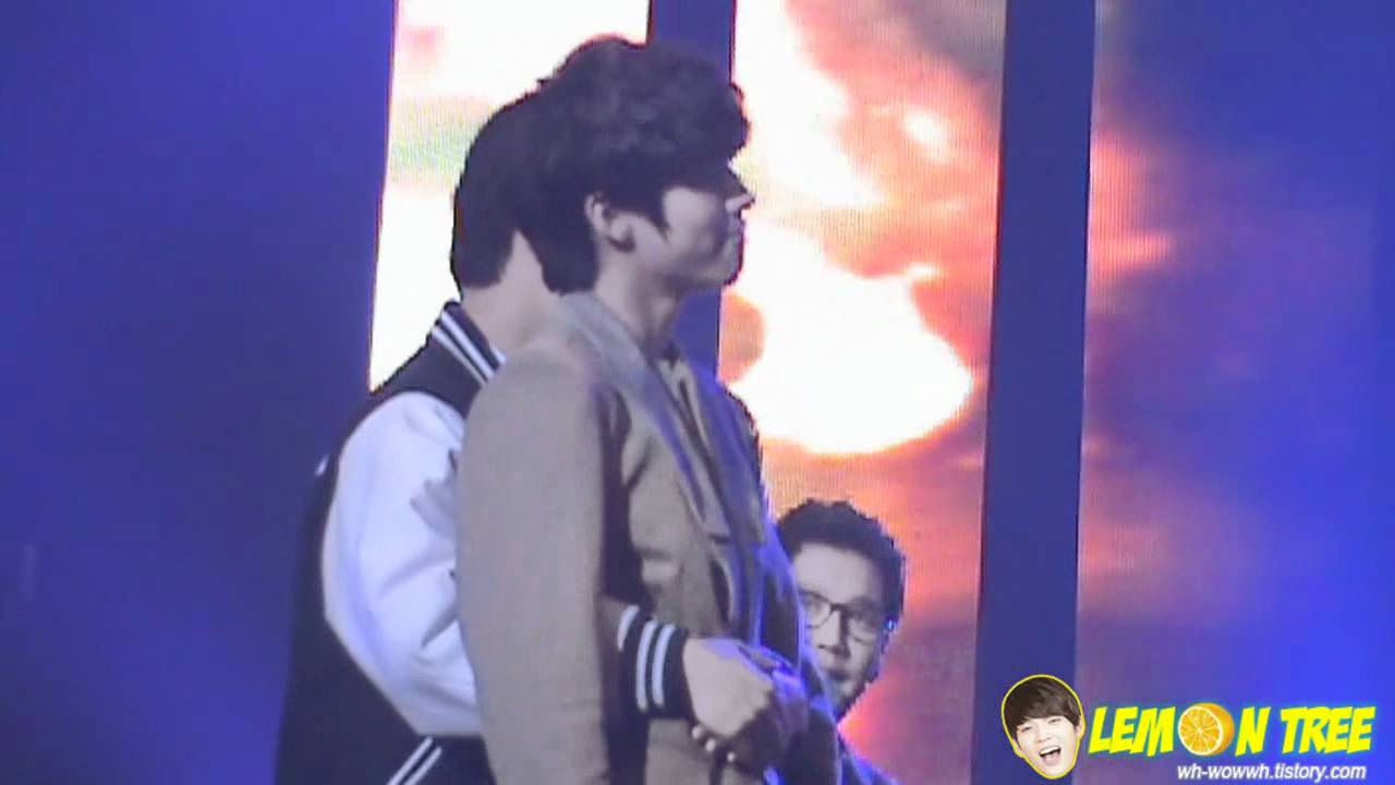 111110 난 안되겠니... 남팬과 백허그 우현이♥