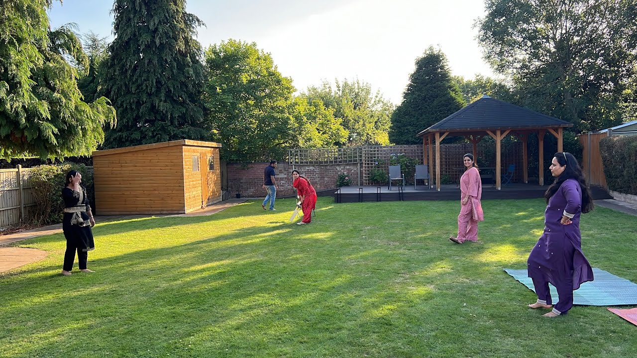 NEW BIG HOUSE IN THE UK WITH MASSIVE GARDEN| HARYANVI PARTY IN GARDEN | INDIANS IN UK 🇬🇧