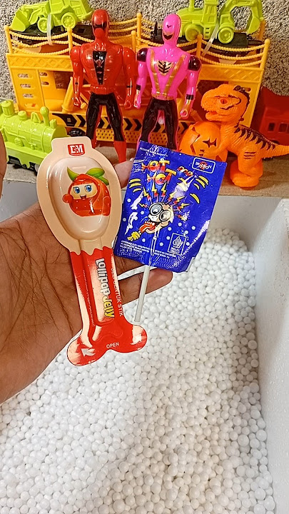 Search and find the lollipop candy spider π§ snack in the cardboard box #snacks#shorts#ytshorts