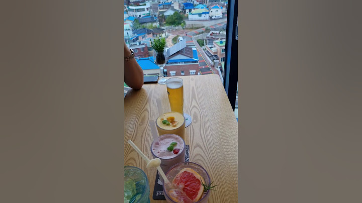 최고의 뷰 최고의 음료 #커피 #맛집 #호텔 출발도착하세요 #출착쇼 월드맛집투어 이제부터 시작합니다 그이상 맛집과 함께하세요 구독과좋아요 늘 기쁘고 즐겁고 재밌습니다 감사해요