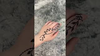 رسم حنه سهل ورق شجر || simple easy henna arabic design #arabichenna