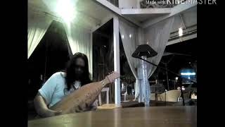 Terpesona dengan alunan sape' indah... 
