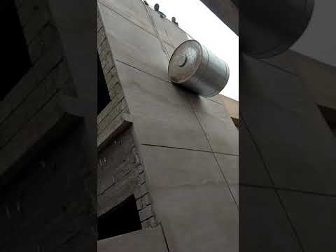 طريقة سهلة جدا لتجنب معانات الناس لتصعيد خزانات المياه على صطوح العمارات ليستفيدو الناس ادعمونا