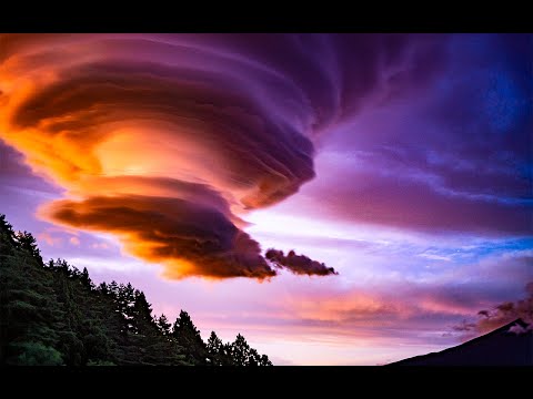 富士山と雲の写真 雲と富士山 | 富士彩景