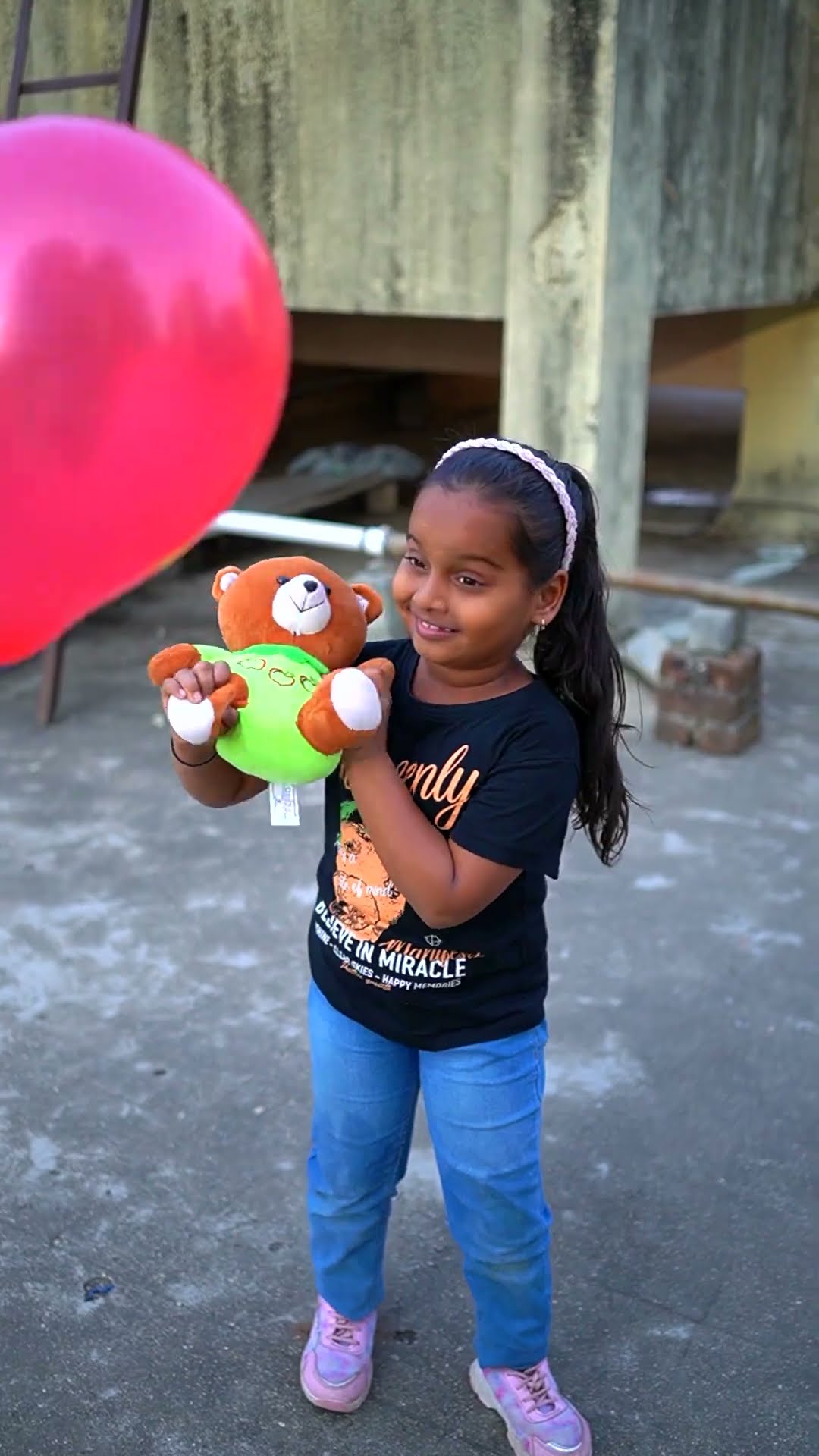 Arhaan ka Balloon kaha kaha ja raha hai ?? #shorts #viralvideo #trendingshorts