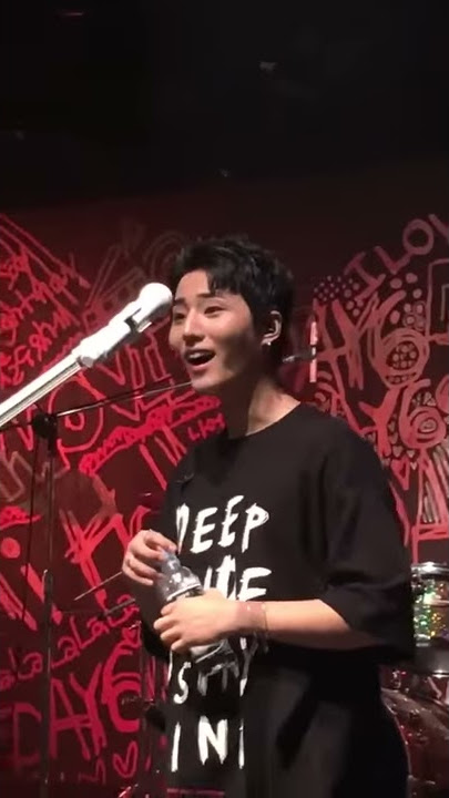 [EVERYDAY6 SEPTEMBER CONCERT] MYDAY Choir singing 'Man In A Movie' (YoungK-CAM) // by @adorable_pil