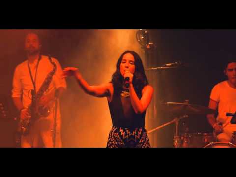 Ximena Sariñana - "La Vida No Es Fácil" (Video Oficial)