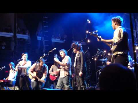 Mumford & Sons, King Charles, & Cadillac Sky, "Lady Of The River," Live at Terminal 5, NYC, 11/15/10