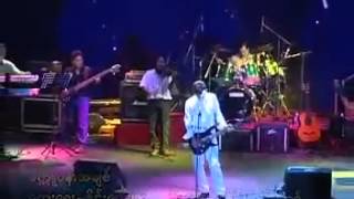 စကၠဴပန္းအခ်စ္(စိုင္းဆိုင္ေမာဝ္) chords