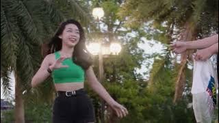 Việt gặp hot tiktok đẹp nhất thế giới 😎😎