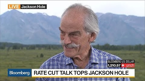 Fed Is in Wait-and-See Mode Amid Complex Economic Environment, John Lipsky Says