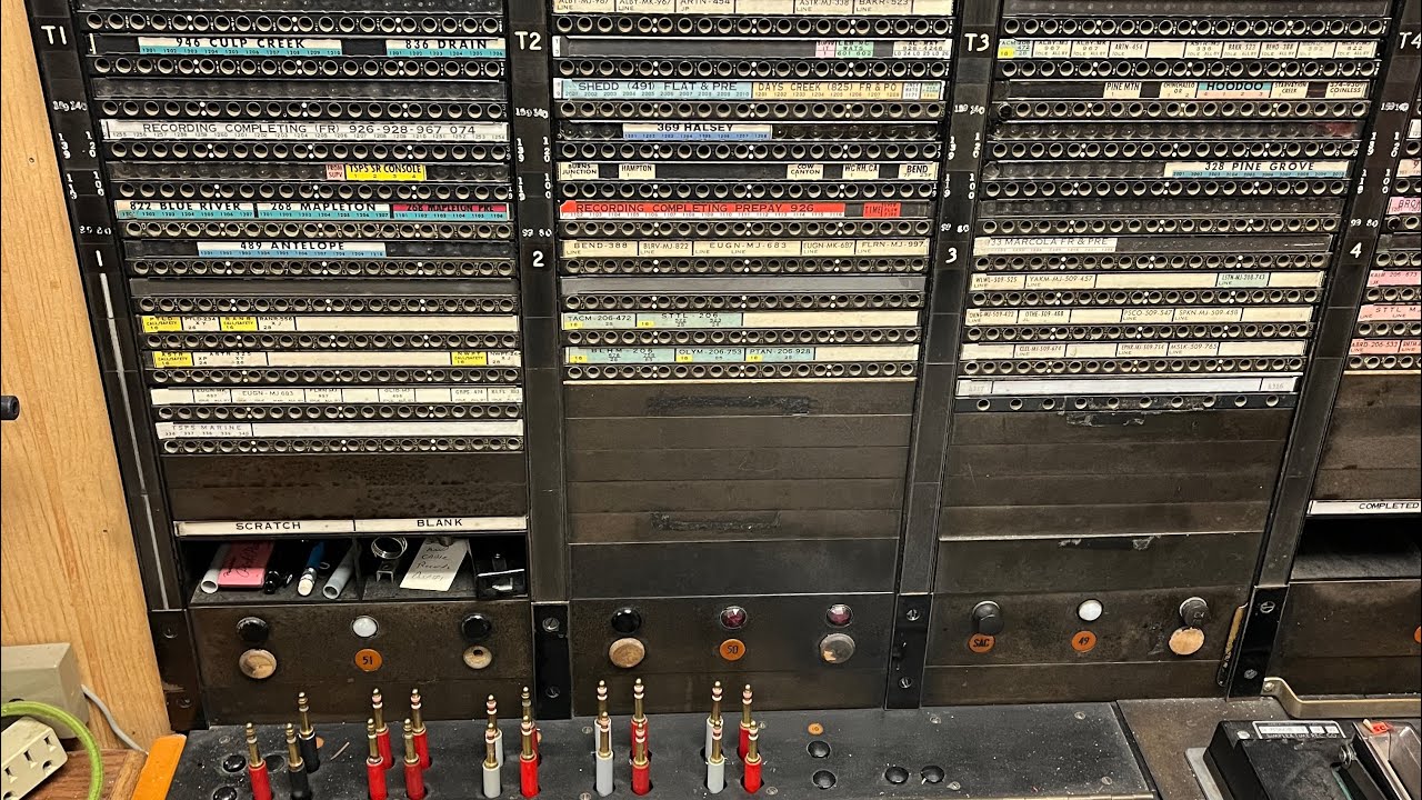 Телефонный коммутатор Western Electric № 3. Дом Боба и Шейна.