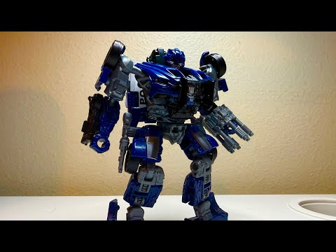 The Disappearing And Reappearing Decepticon Studio Series TLK Barricade Review 