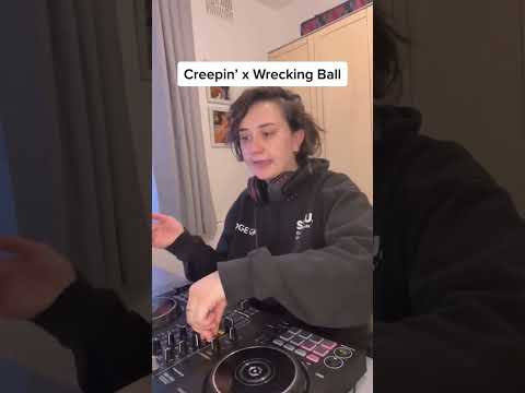 Creepin X Wrecking Ball Mileycyrus Theweeknd Remix Mix Lgbt Wlw Femaledj Dj Music