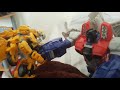 Bumblebee vs blitzwing(transformers bumblebee stop motion)