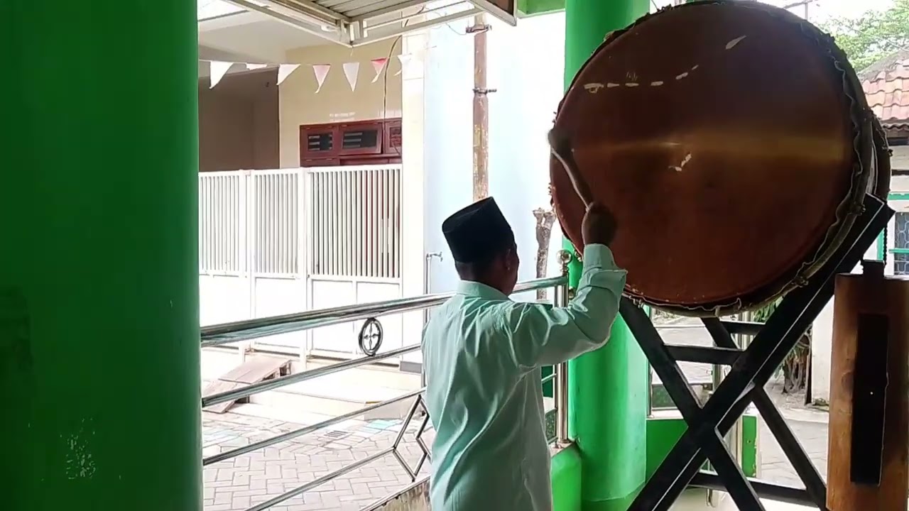 Pelaksanaan sholat jum'at di Masjid AL Musawwa