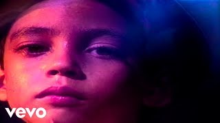 Los Niños Cantores de Navidad - El Tamborilero (Official Video)