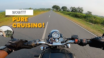 Riding the Legendary Royal Enfield Classic 350 – Pure Joy on Two Wheels! 🏍️✨ #Classic350Ride