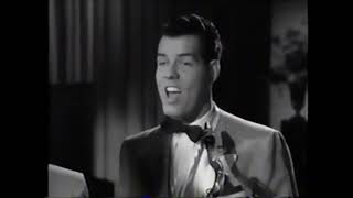 Glenn Miller and His Orchestra - (I've Got A Gal In) Kalamazoo (1942)